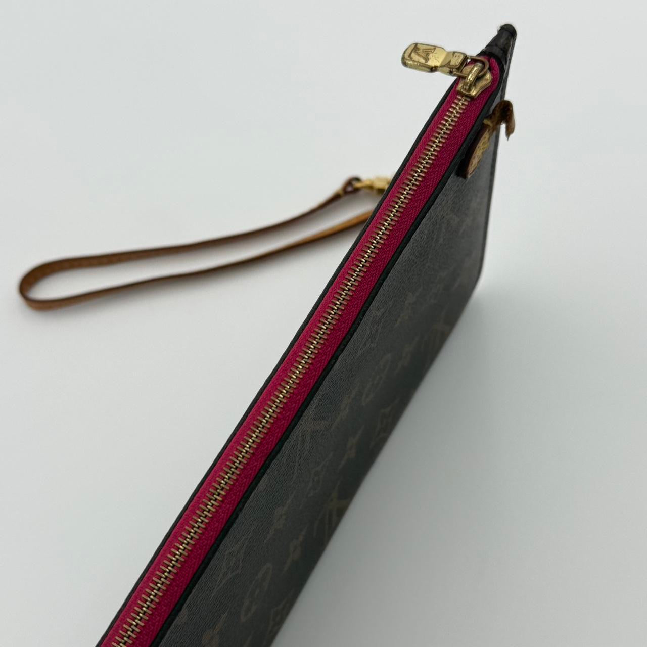 Louis Vuitton Clutch