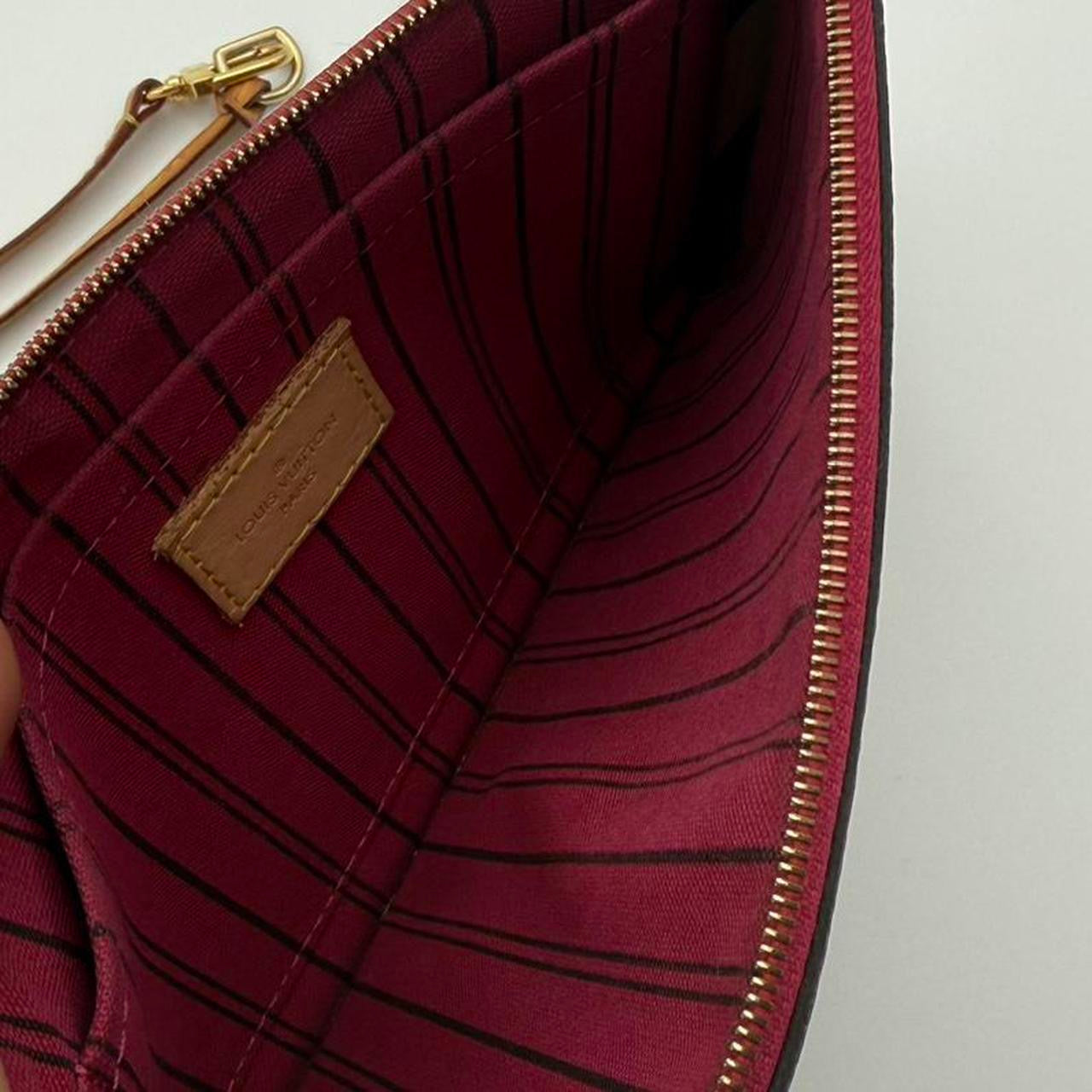 Louis Vuitton Clutch